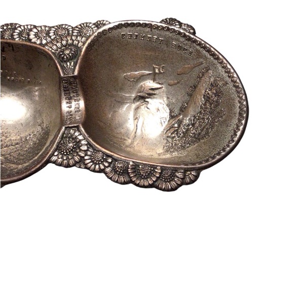 Vintage Embossed Clam Shell Ashtray Occupied Japan Souvenir. - Picture 5 of 5